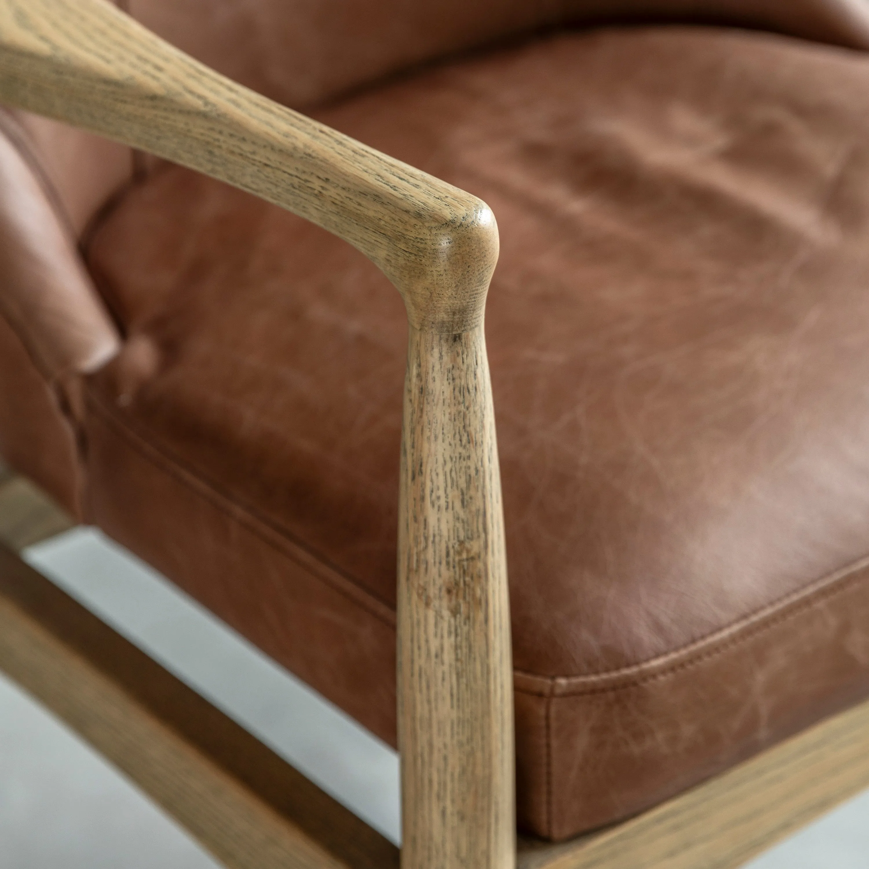 Amos Tariva Armchair Ant Brown Leather