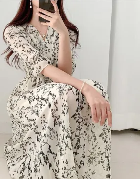 Sweet romantic floral embroidered elegant V-neck dress