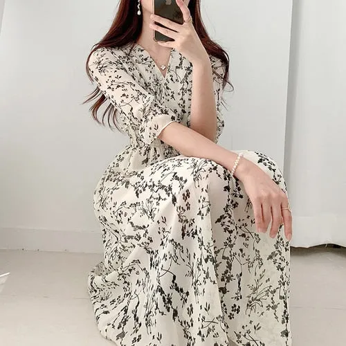 Sweet romantic floral embroidered elegant V-neck dress