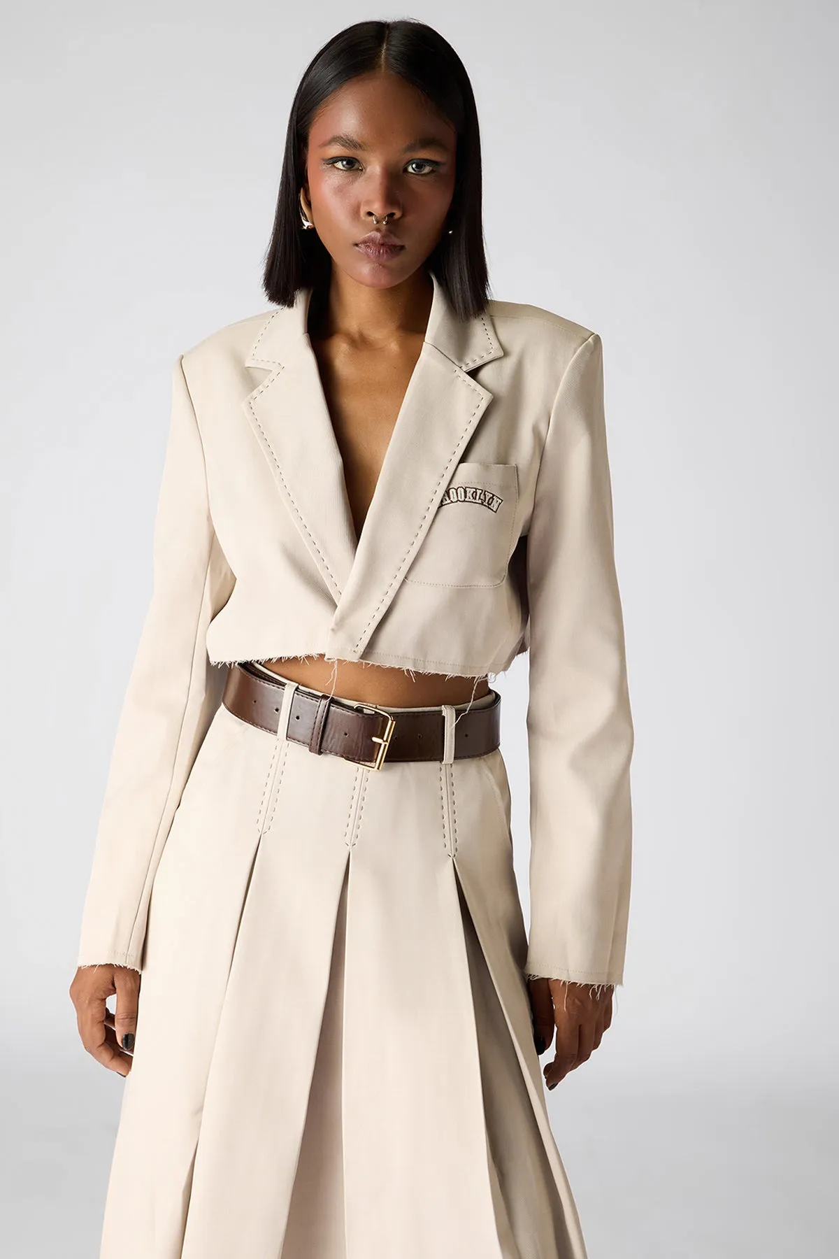 The 9 To 5 Essential Cropped Blazer- Beige