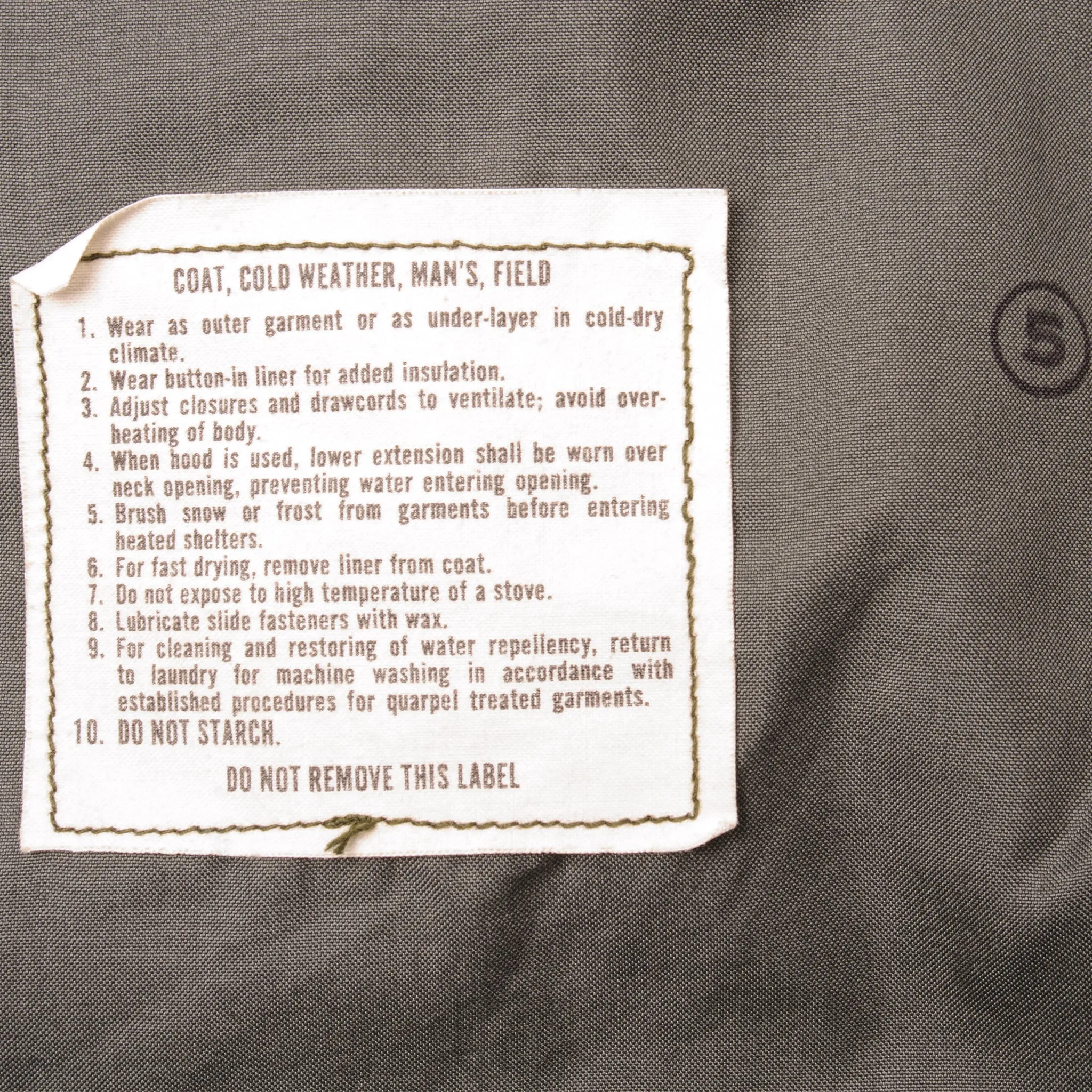 VINTAGE US ARMY M-1965 M65 FIELD JACKET 1972 VIETNAM WAR SIZE SMALL LONG PATCHED WITH LINER
